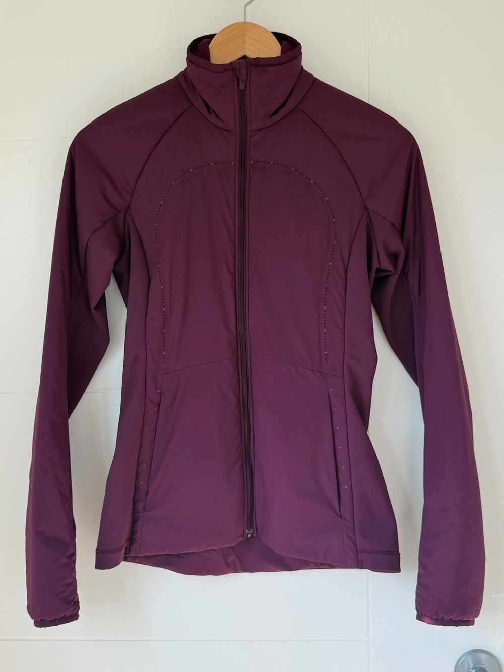 Lululemon Run For Cold Jacket - Plum - Size 4
